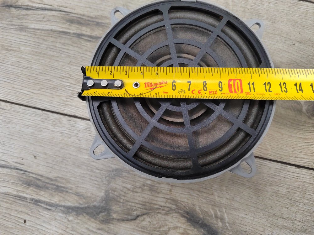 Динамик, 400 рублей, Москва