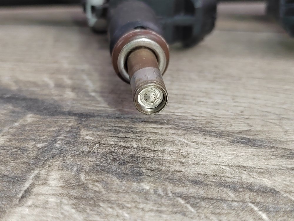 Рампа топливная, 2000 рублей, Москва