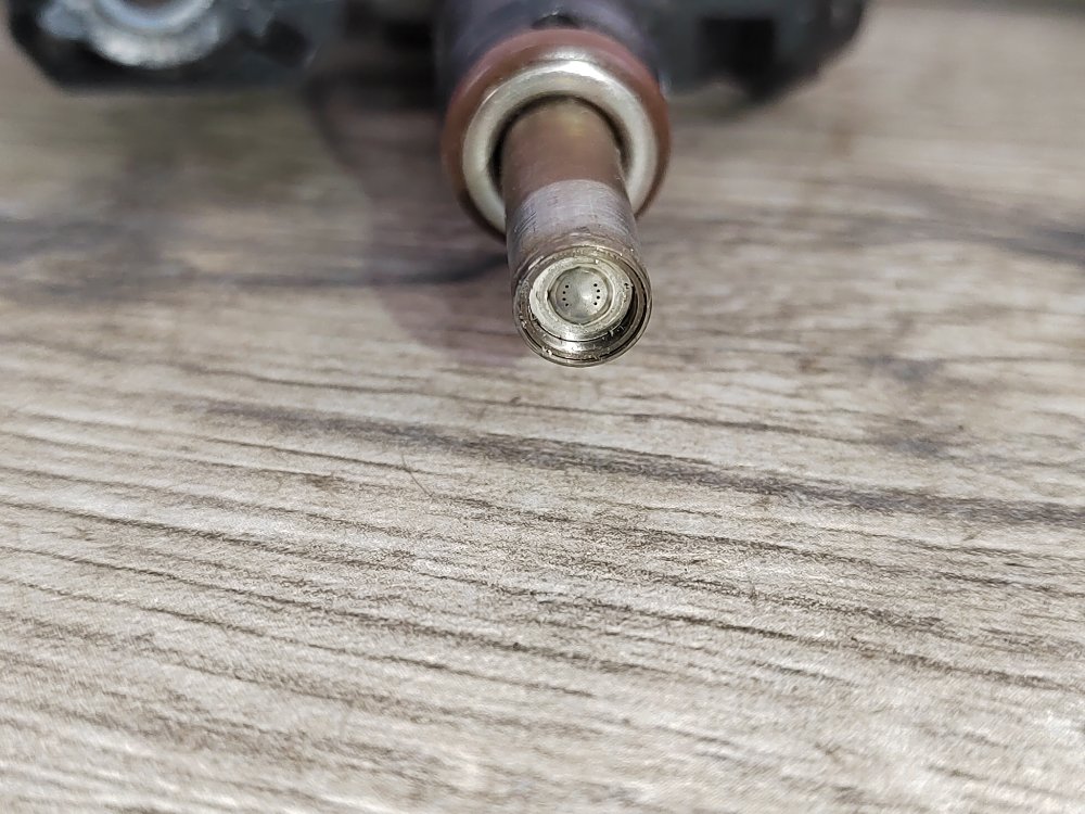 Рампа топливная, 2000 рублей, Москва