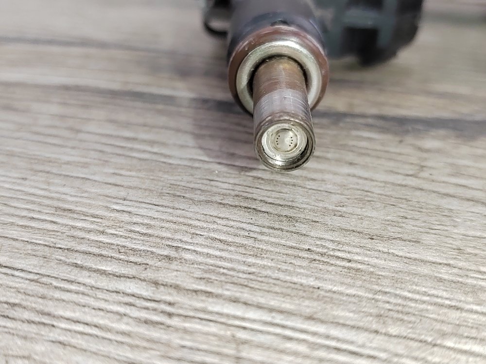 Рампа топливная, 2000 рублей, Москва