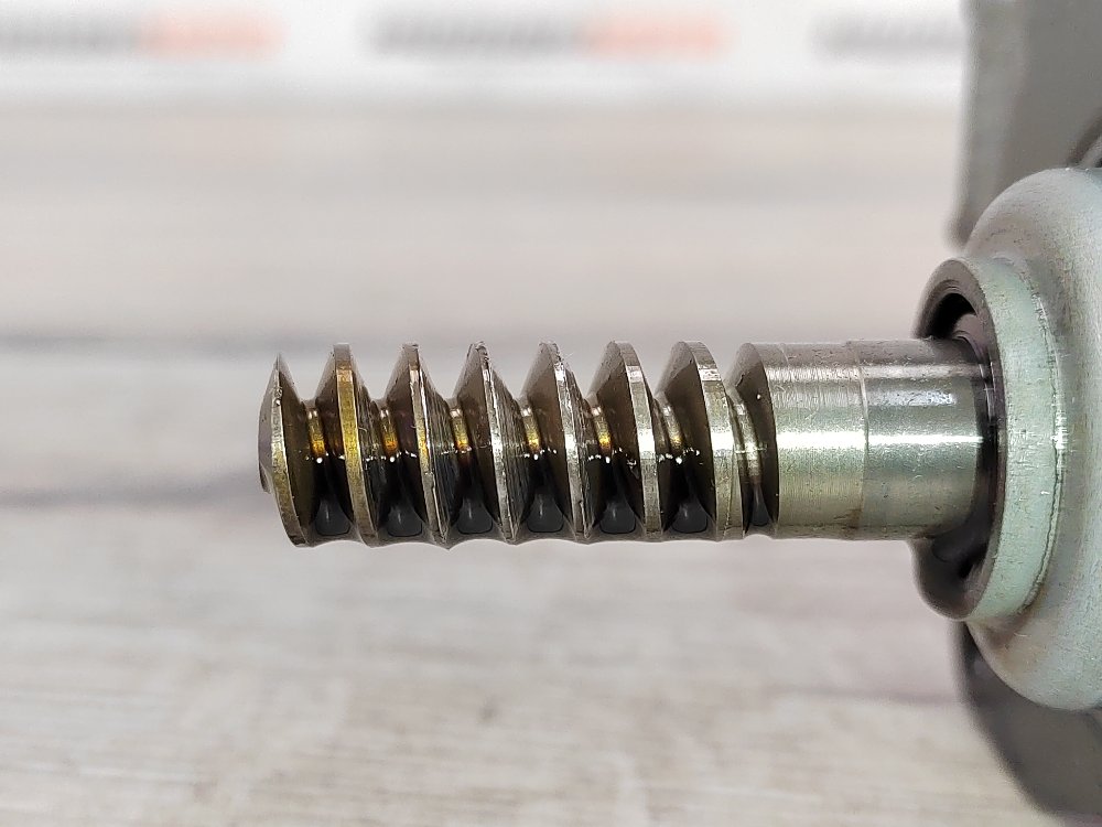 Сервопривод регулировки положения вала, 5000 рублей, Москва