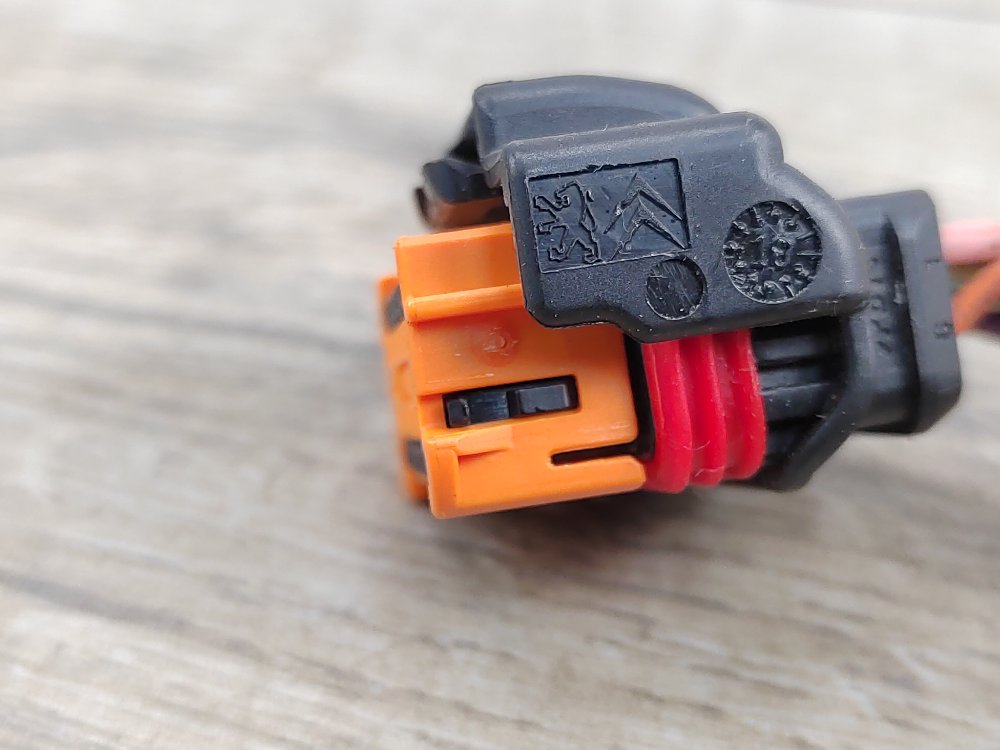 Фишка фары, 1200 рублей, Москва