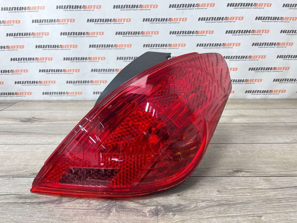 Фонарь в крыло, 6000 рублей, Москва