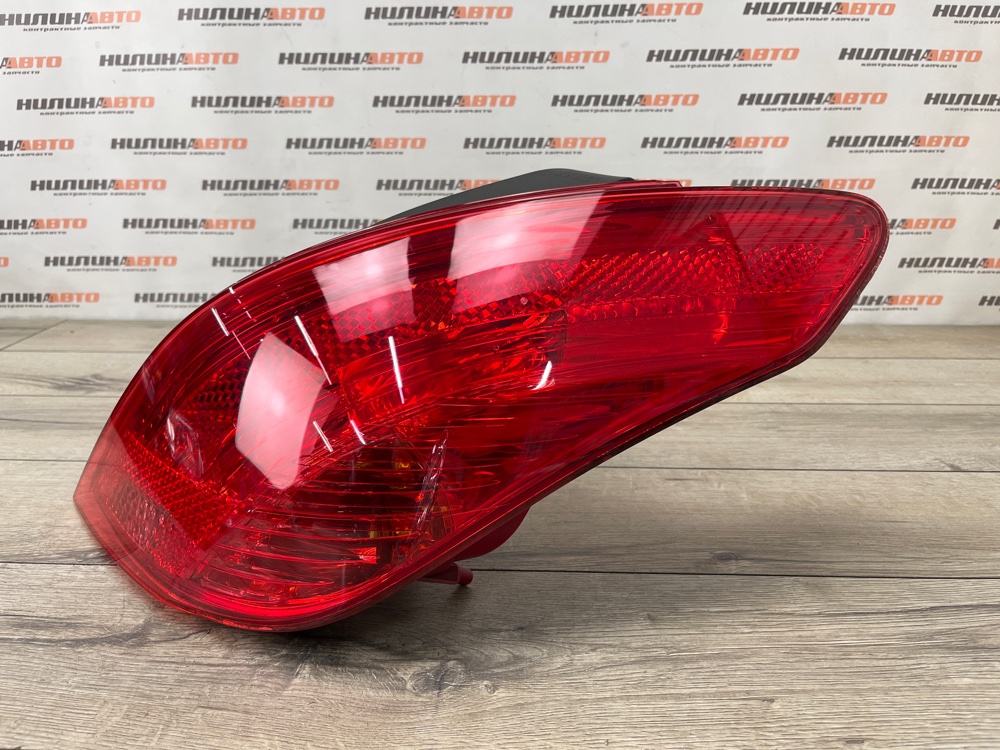 Фонарь в крыло, 6000 рублей, Москва