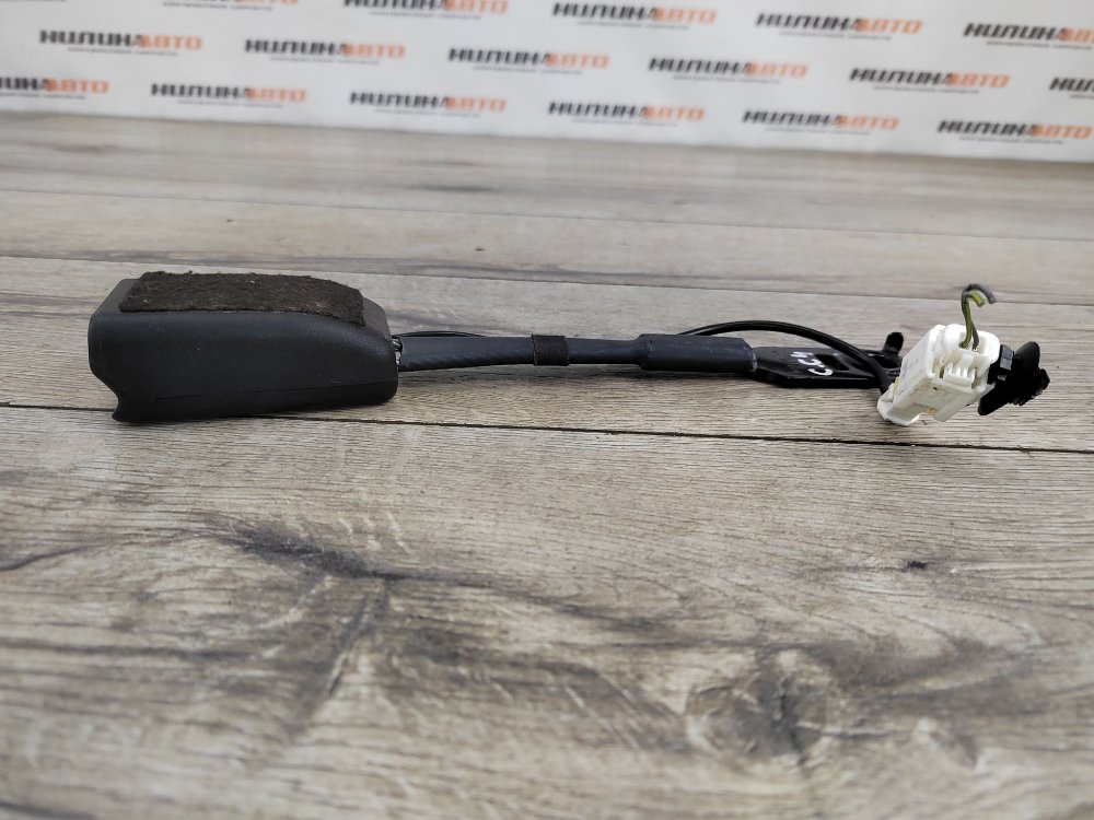 Замок ремня безопасности, 500 рублей, Москва