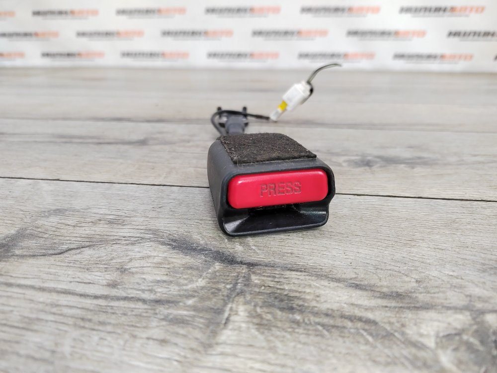 Замок ремня безопасности, 500 рублей, Москва