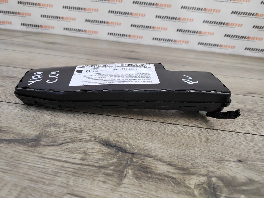 Подушка безопасности в сиденье, 2000 рублей, Москва