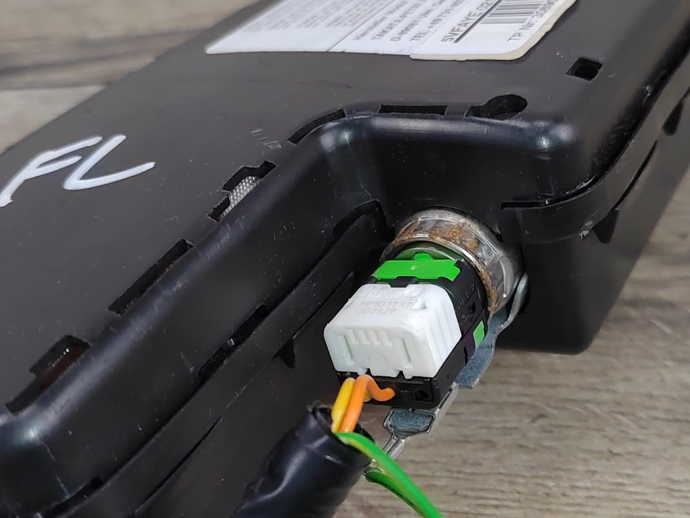 Подушка безопасности в сиденье, 2000 рублей, Москва