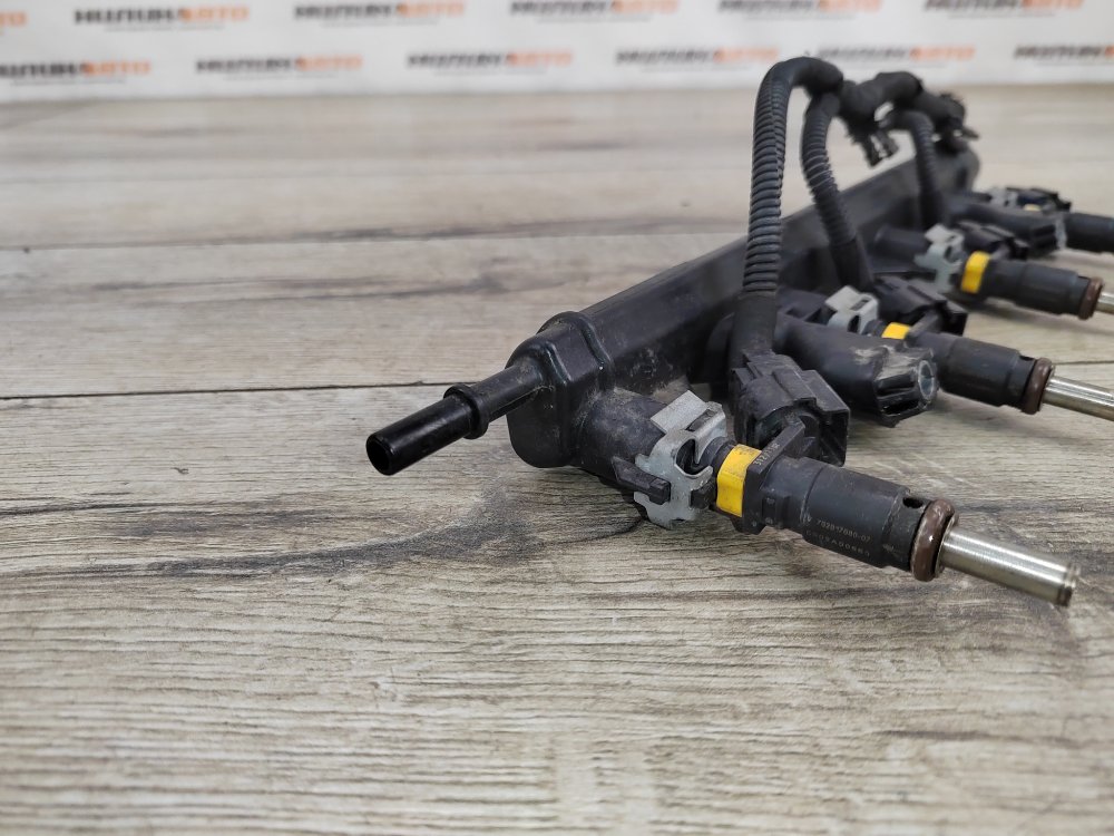 Рампа топливная, 2000 рублей, Москва