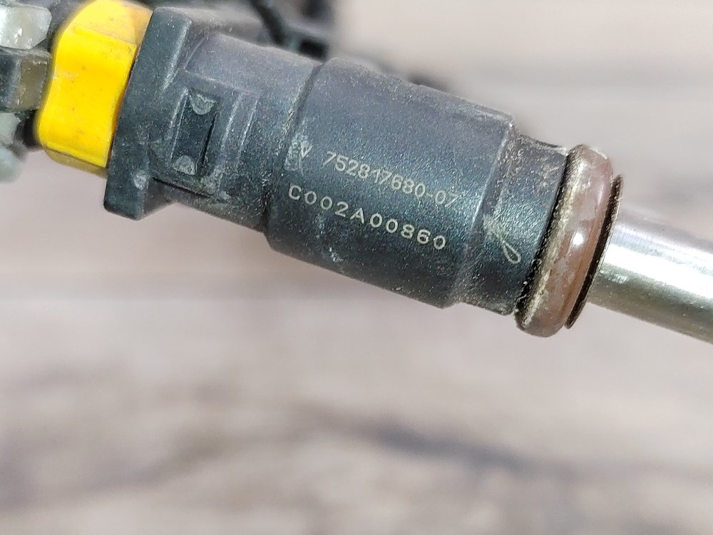 Рампа топливная, 2000 рублей, Москва