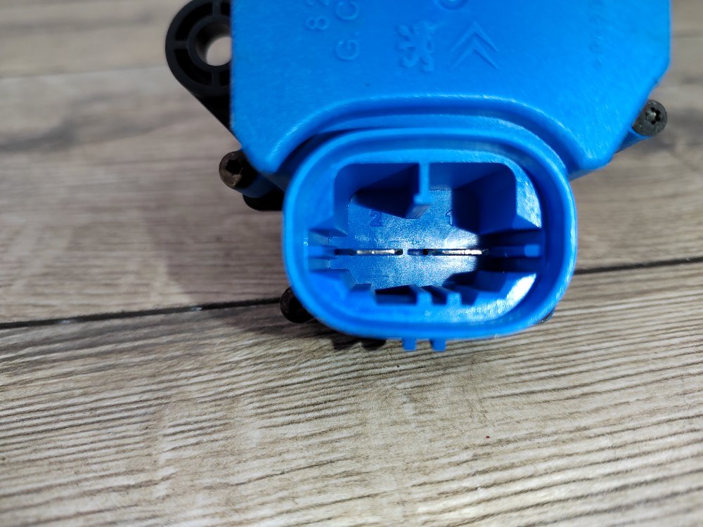 Резистор вентилятора охлаждения, 2000 рублей, Москва