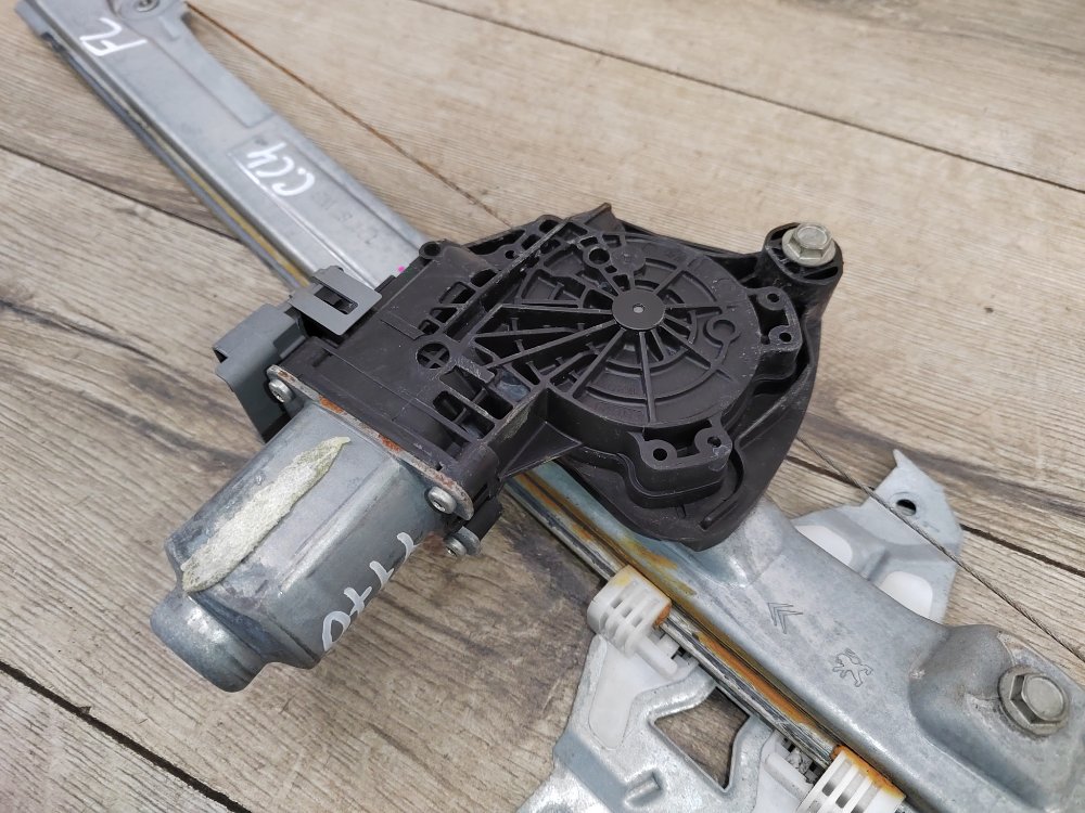 Стеклоподъемник, 3000 рублей, Москва