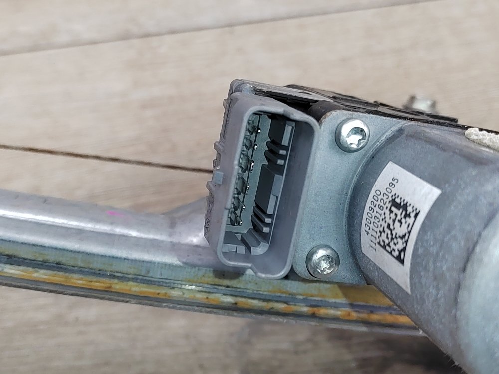 Стеклоподъемник, 3000 рублей, Москва