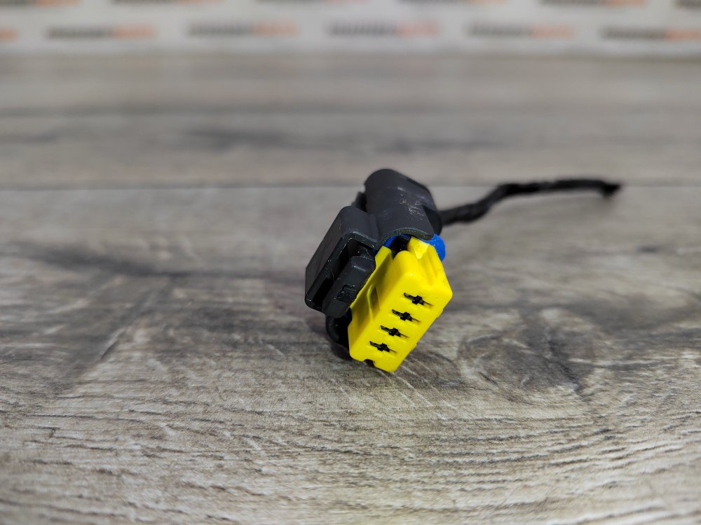 Фишка реле вентилятора охлаждения, 1200 рублей, Москва