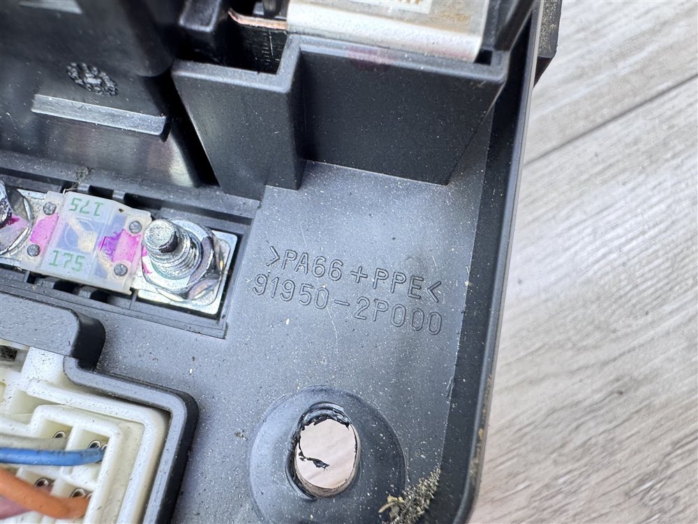 Блок предохранителей под капот, 3000 рублей, Севастополь