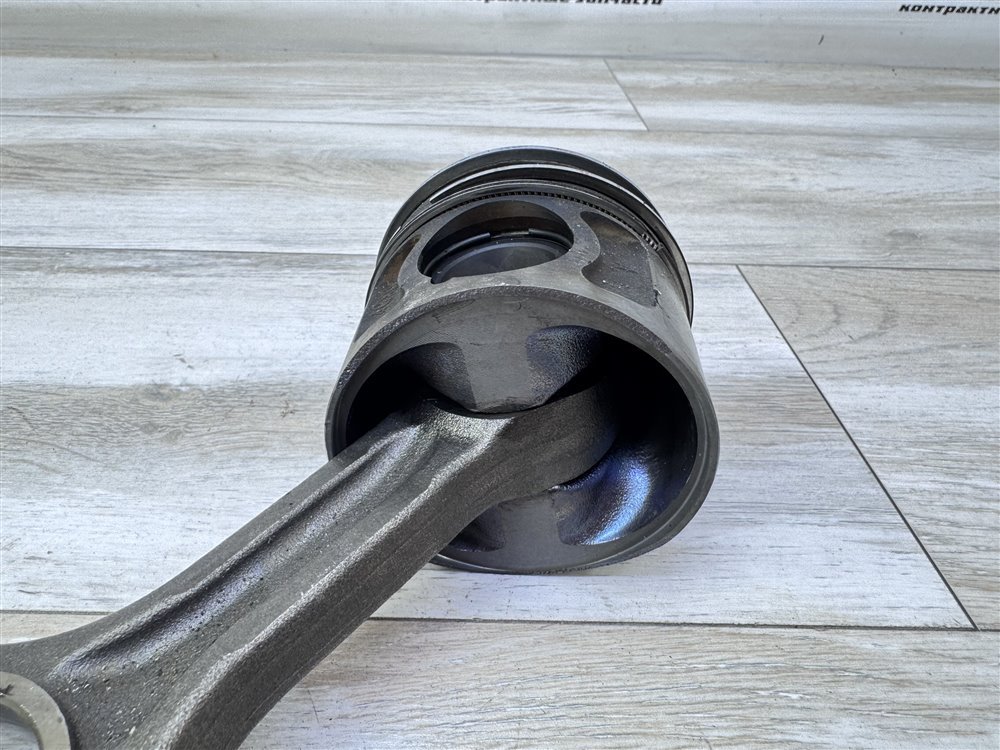 Поршень двигателя, 2500 рублей, Севастополь