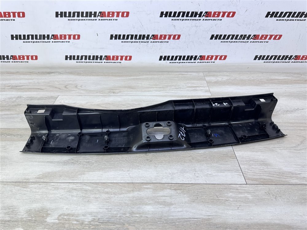 Накладка замка багажника, 1000 рублей, Севастополь