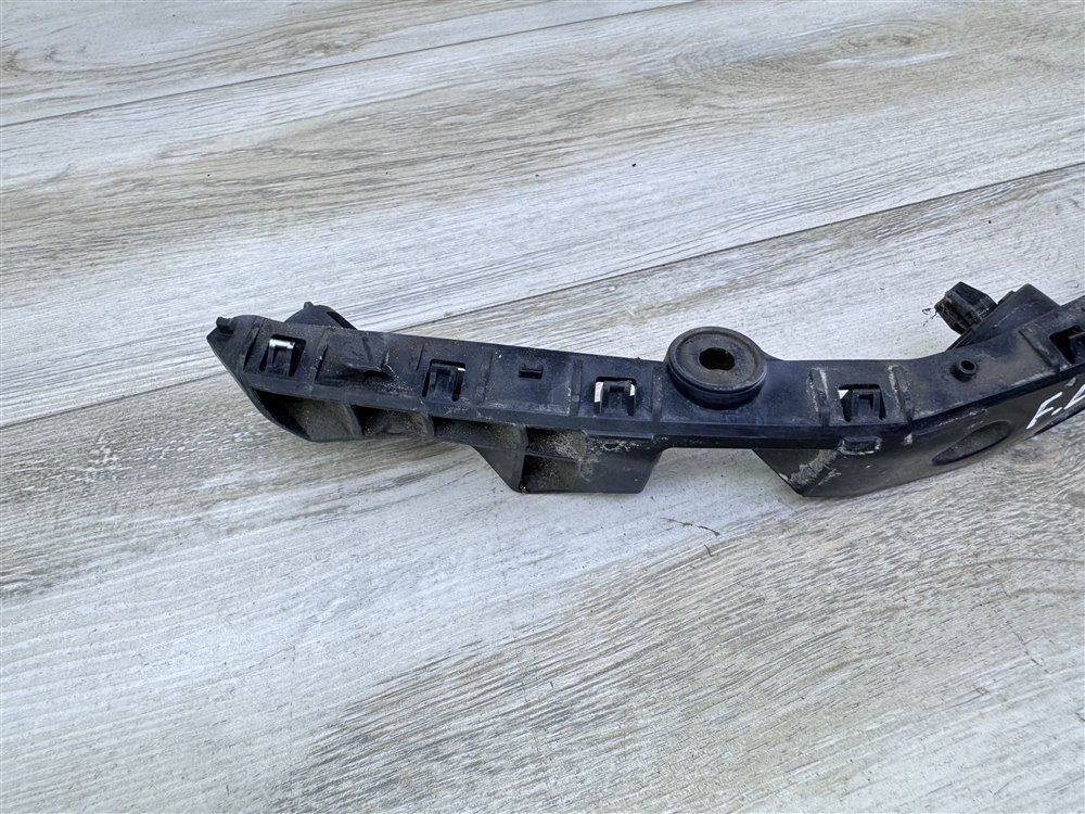 Кронштейн бампера, 1000 рублей, Севастополь