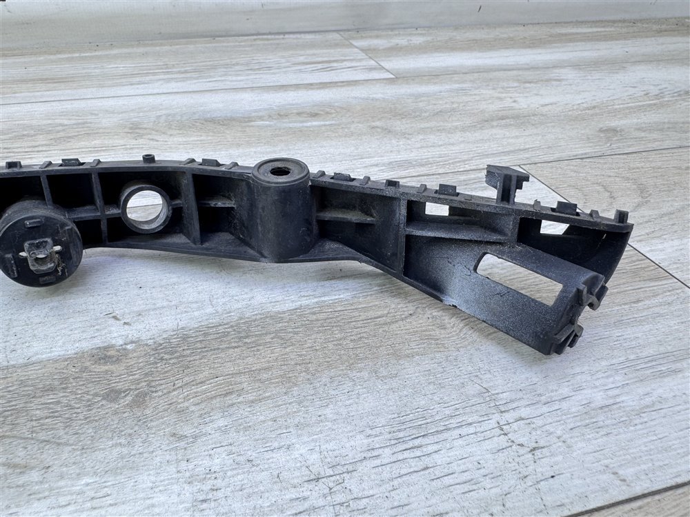 Кронштейн бампера, 1000 рублей, Севастополь