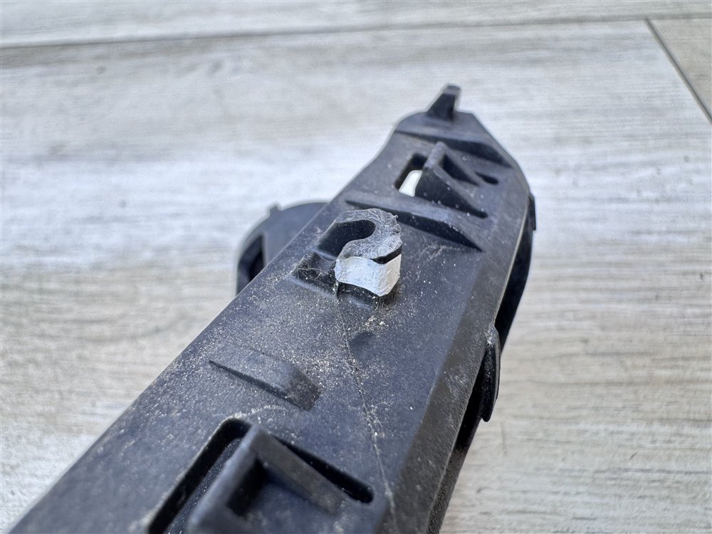 Кронштейн бампера, 1000 рублей, Севастополь