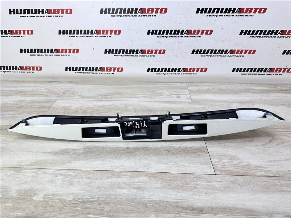 Накладка крышки багажника, 2500 рублей, Севастополь