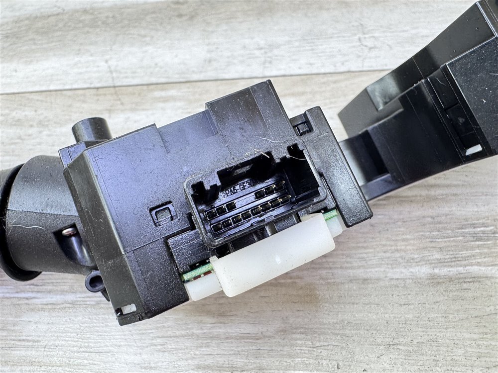 Подрулевой переключатель, 3000 рублей, Севастополь