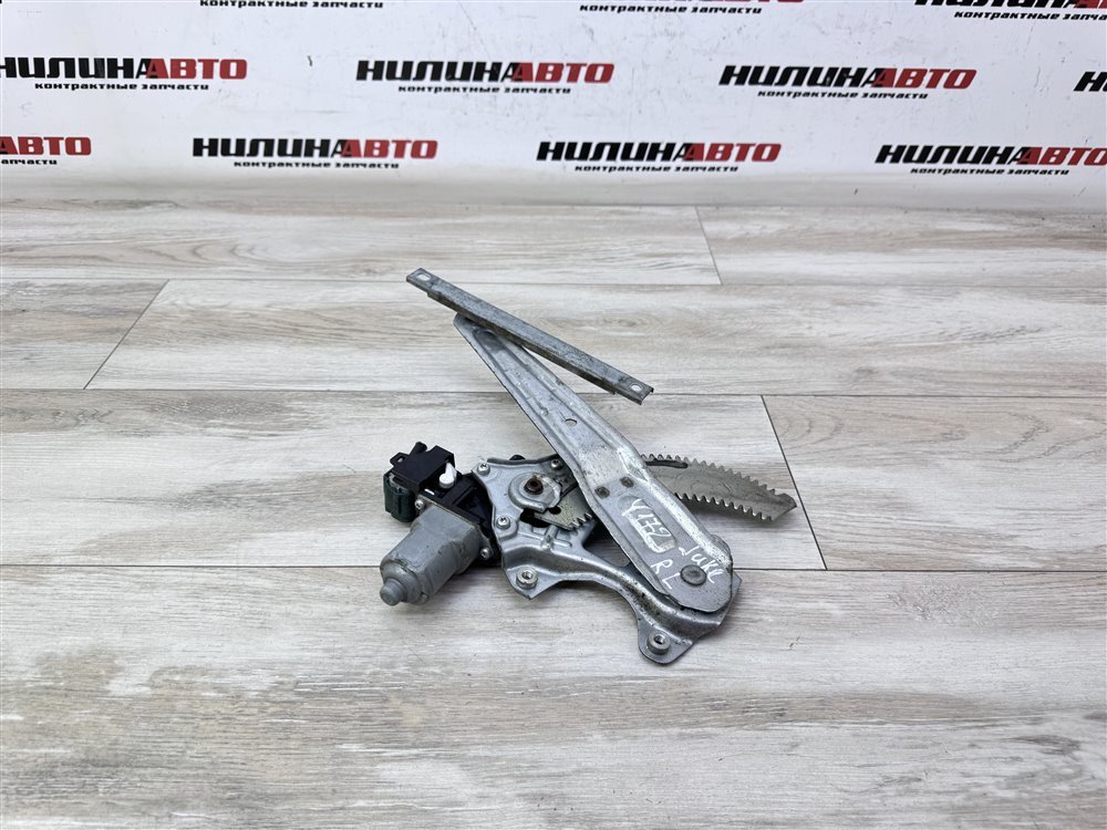 Стеклоподъемник, 1000 рублей, Севастополь