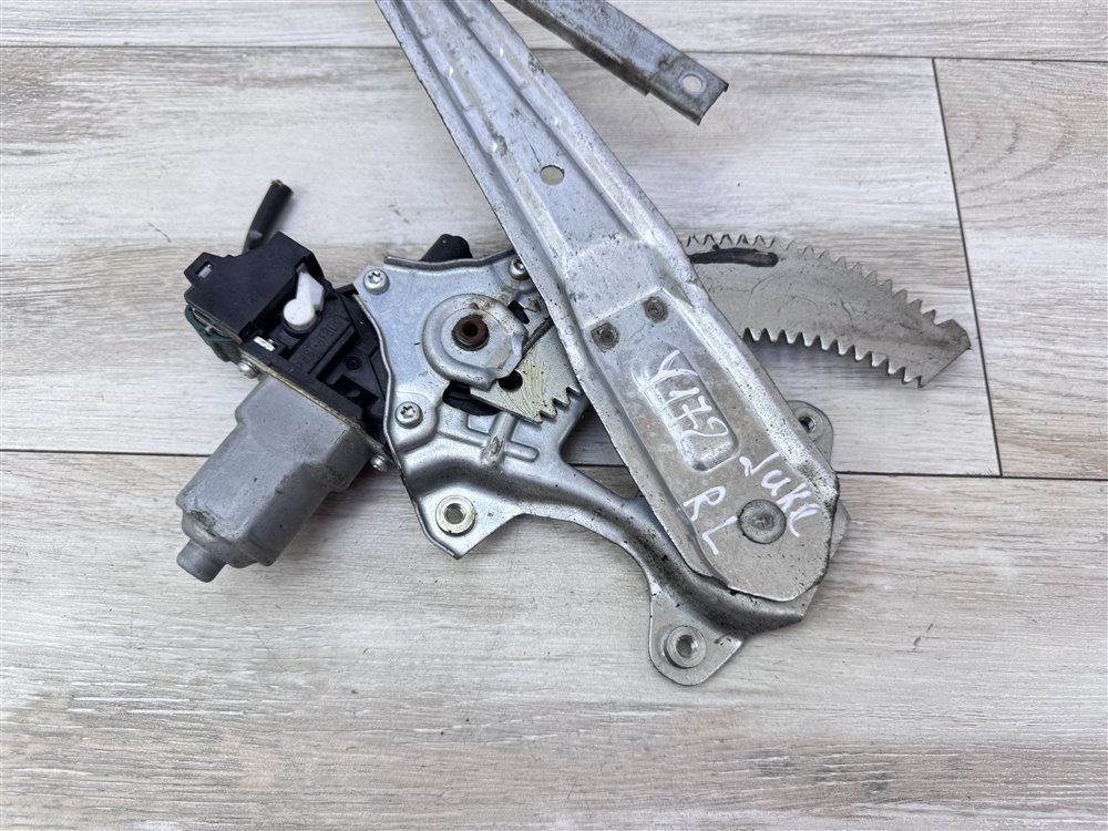 Стеклоподъемник, 1000 рублей, Севастополь