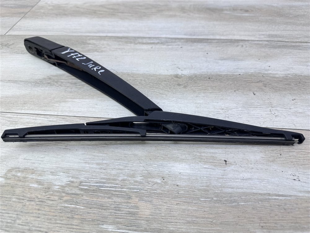 Поводок стеклоочистителя, 1000 рублей, Севастополь