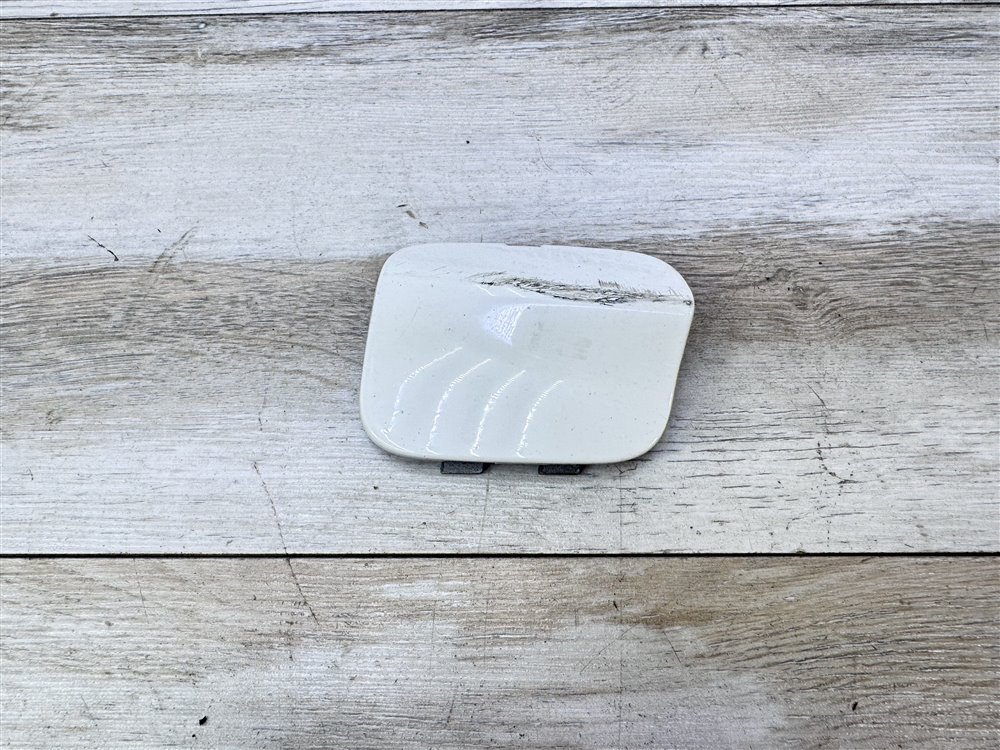 Заглушка буксировочного крюка, 500 рублей, Севастополь