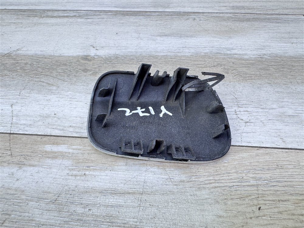 Заглушка буксировочного крюка, 500 рублей, Севастополь