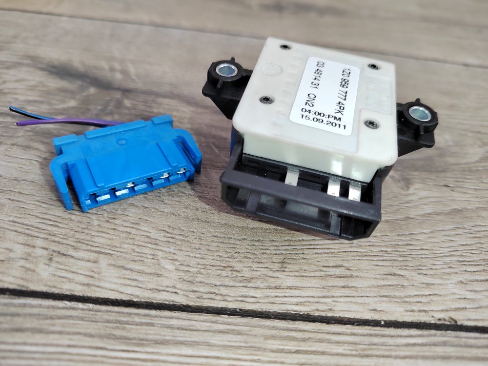 Кнопка регулировки сиденья, 600 рублей, Москва
