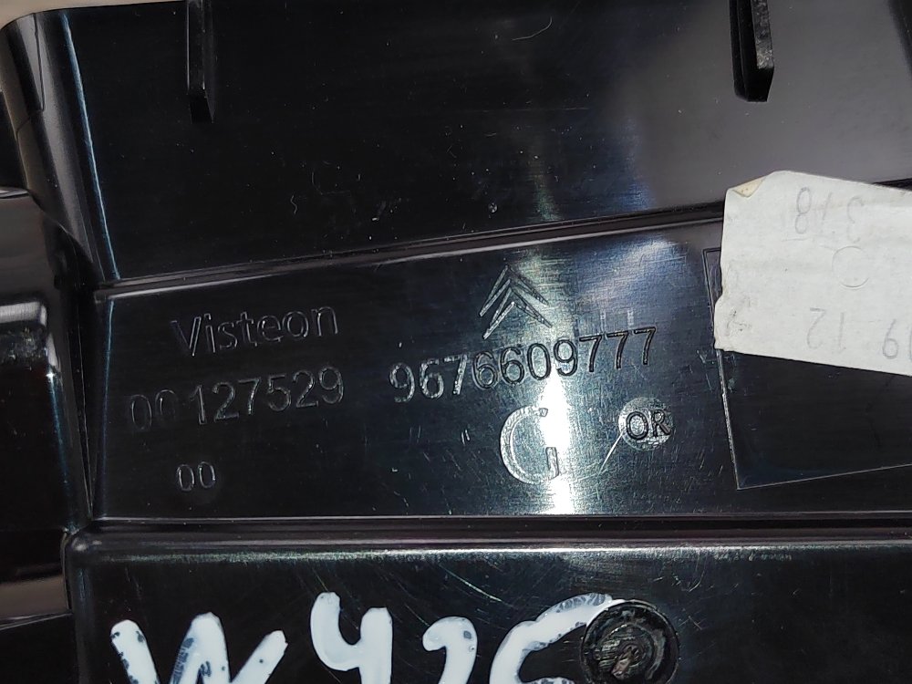 Дефлектор в торпедо, 500 рублей, Москва