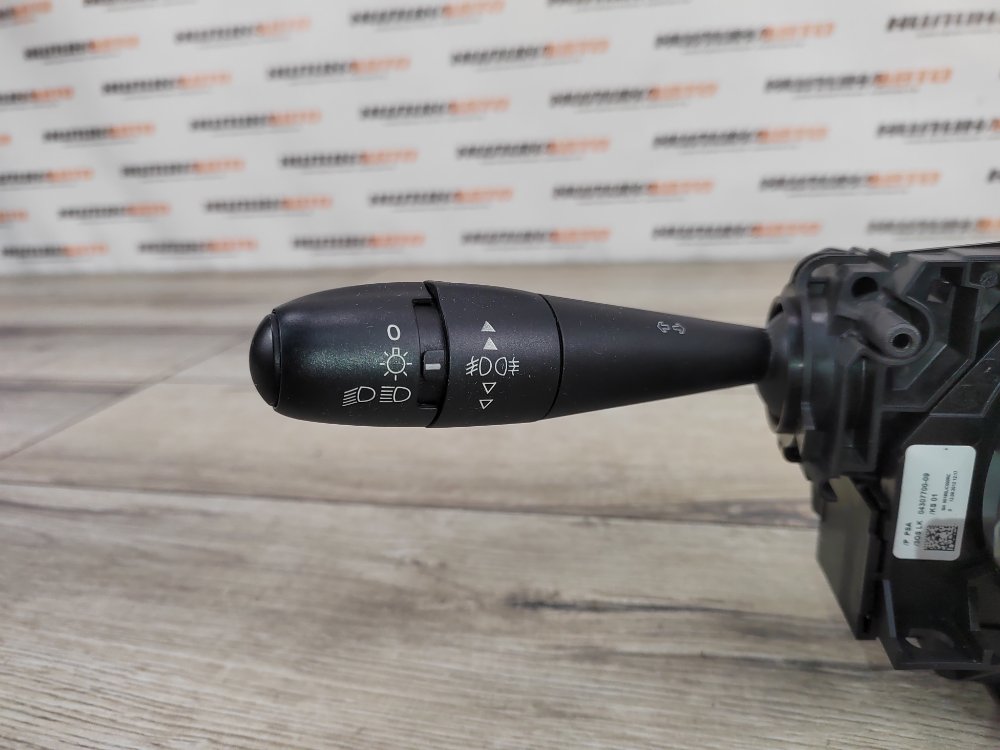Подрулевой переключатель, 4000 рублей, Москва