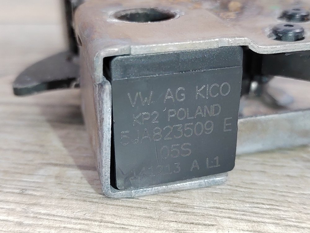 Замок капота, 1500 рублей, Москва