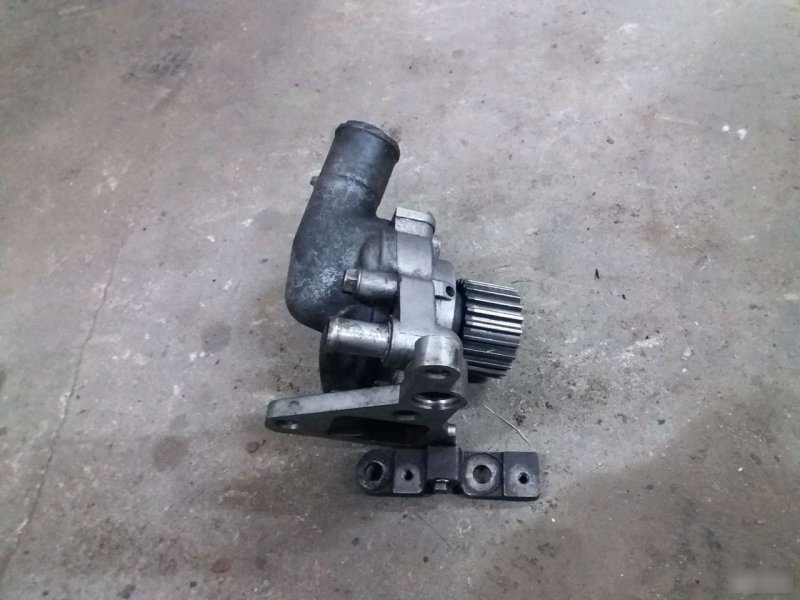 Водяной насос, 2430 рублей, Калининград