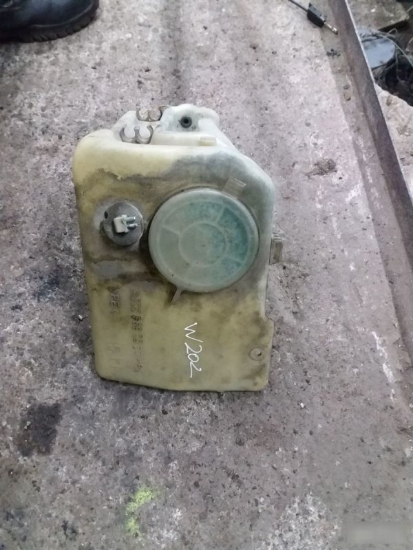 Бачок омывателя стекла, 1350 рублей, Калининград