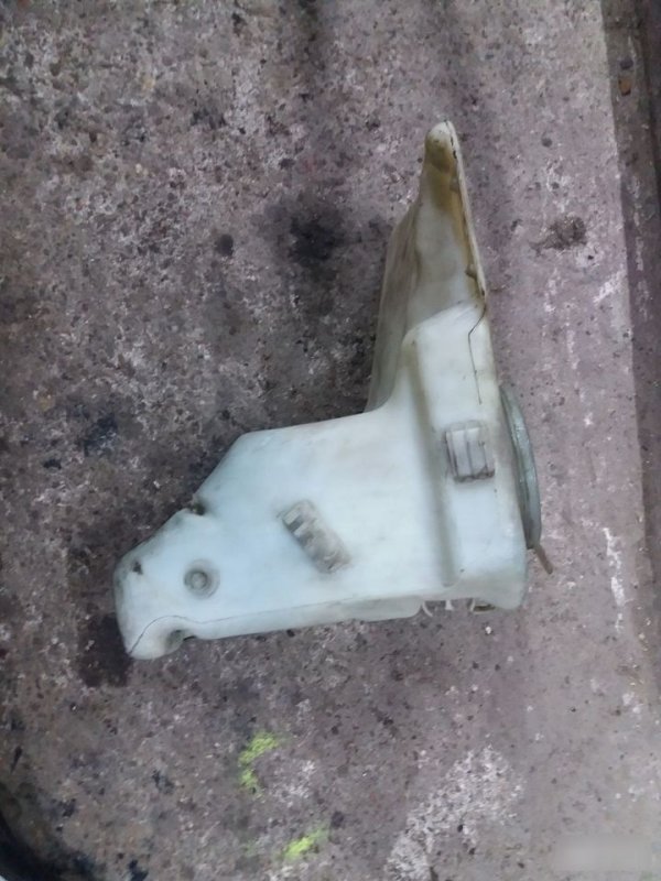 Бачок омывателя стекла, 1350 рублей, Калининград