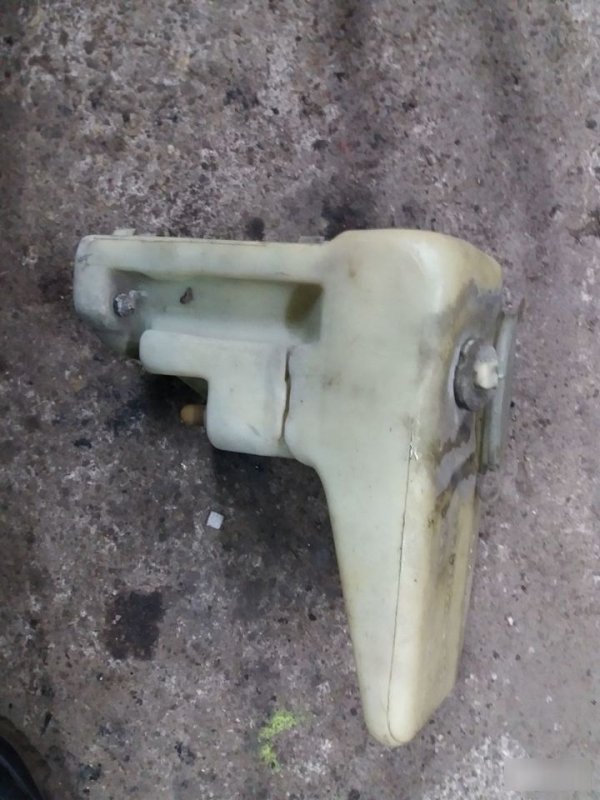 Бачок омывателя стекла, 1350 рублей, Калининград