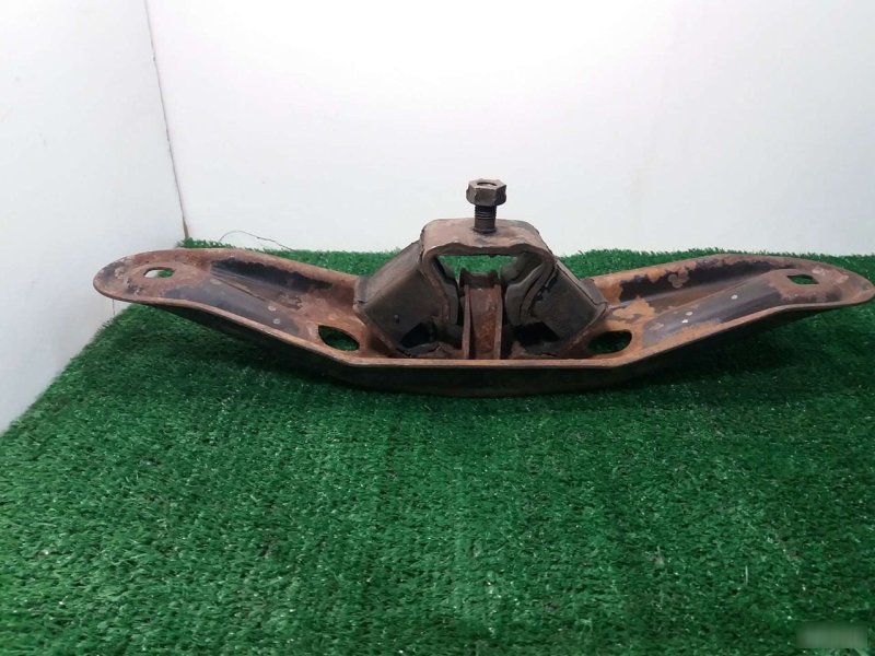 Траверса МКПП, 1960 рублей, Калининград