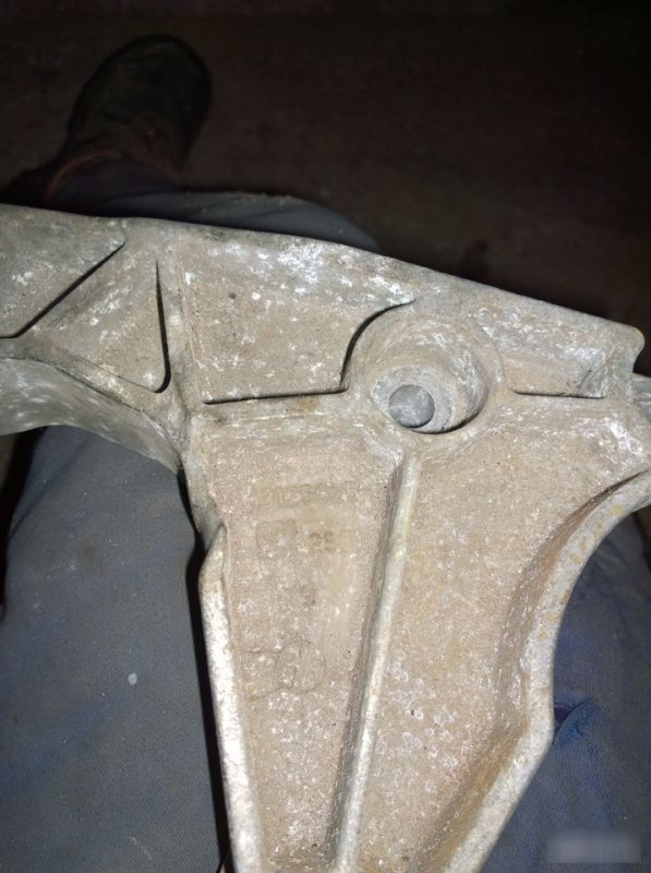 Кронштейн двигателя, 2370 рублей, Калининград