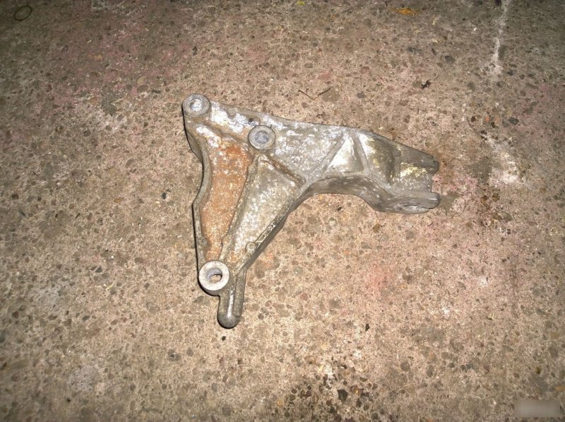 Кронштейн двигателя, 2370 рублей, Калининград