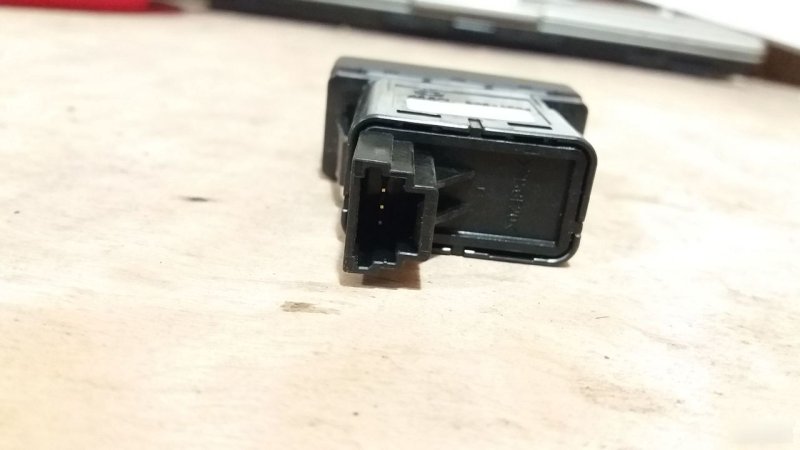 Кнопка аварийки, 1870 рублей, Калининград