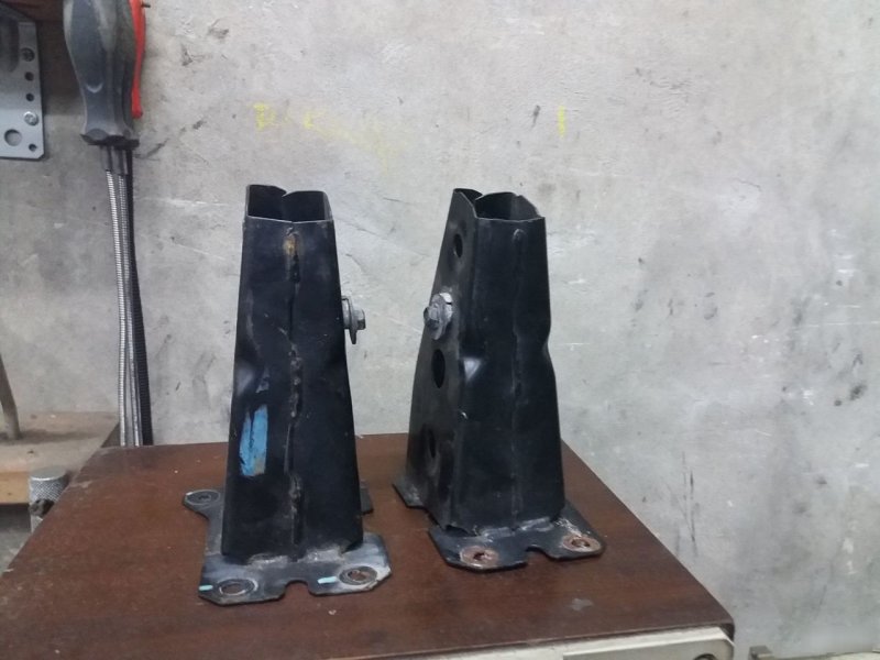 Кронштейн усилителя бампера, 2370 рублей, Калининград