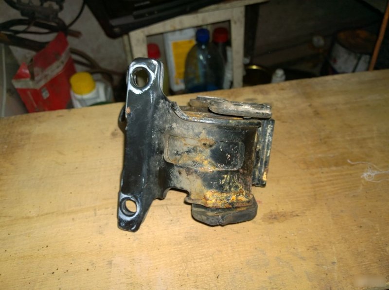 Подушка крепления КПП, 2370 рублей, Калининград