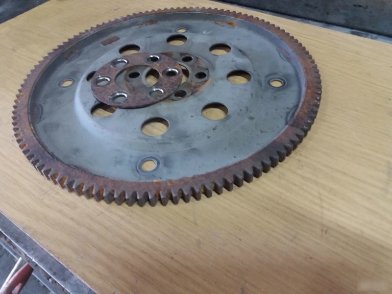 Маховик, 2300 рублей, Калининград