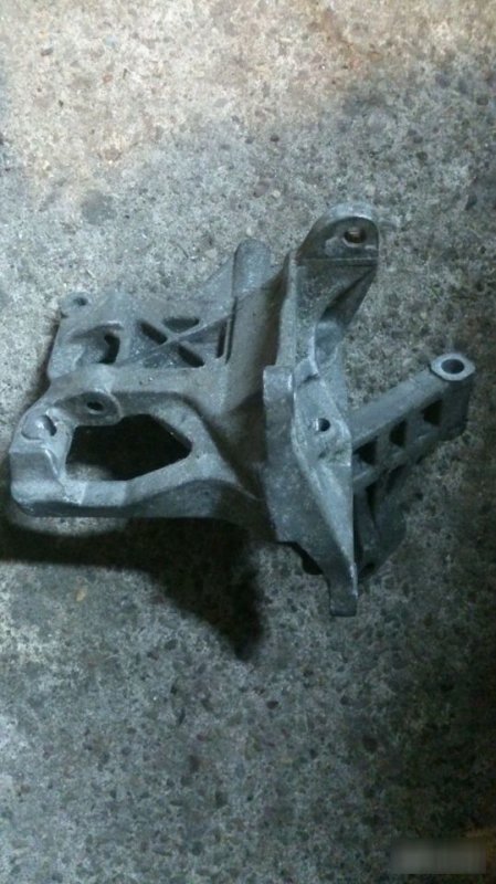 Кронштейн компрессора кондиционера, 2370 рублей, Калининград