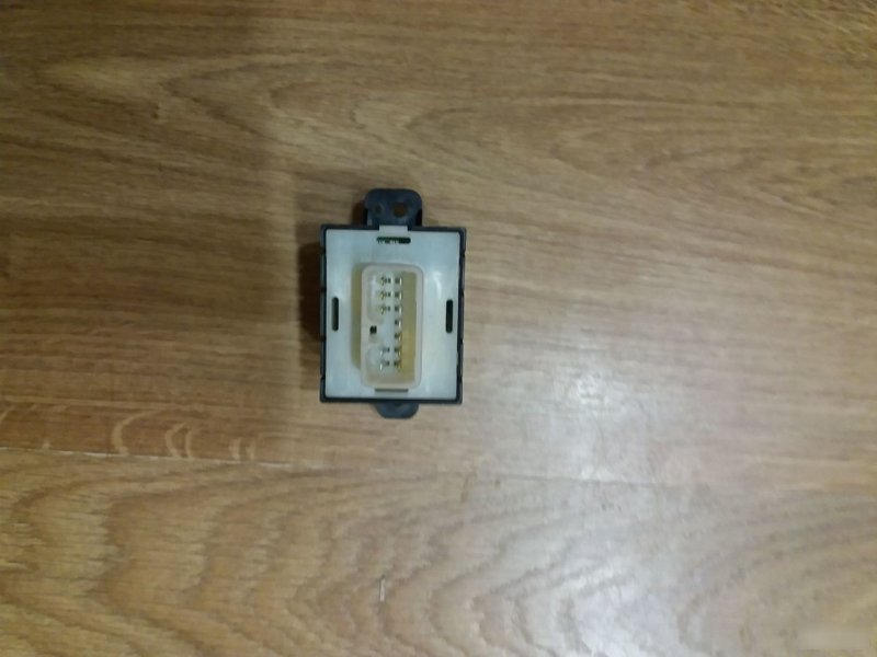 Кнопки обогрева сидений, 2470 рублей, Калининград