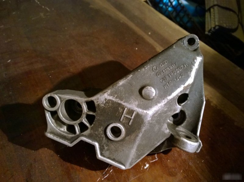 Опора двигателя, 2370 рублей, Калининград