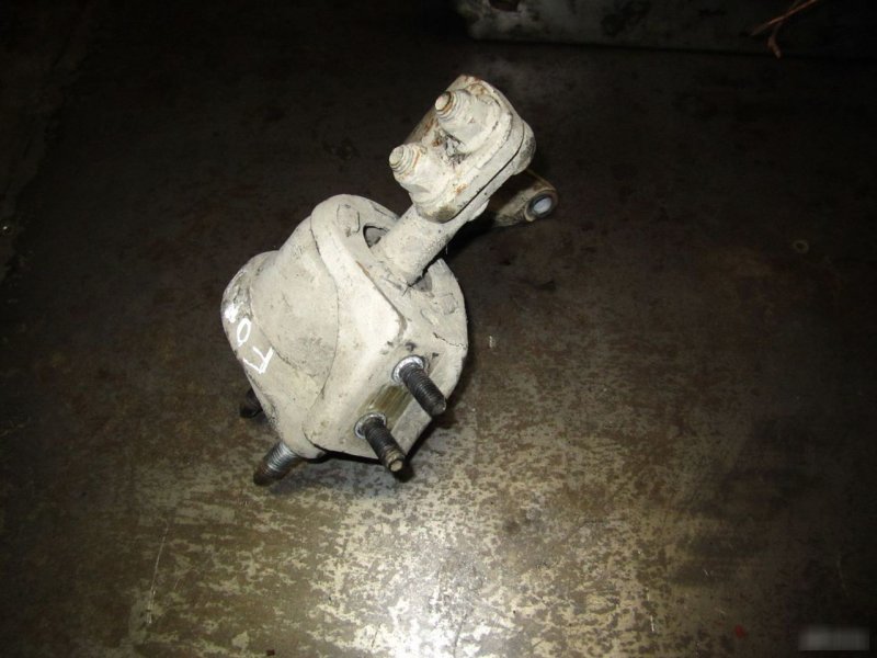 Подушка двигателя, 2370 рублей, Калининград